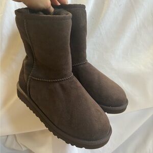 Brown classic kids UGGS